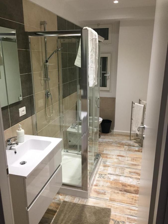 Deluxe Suite Spa Bath