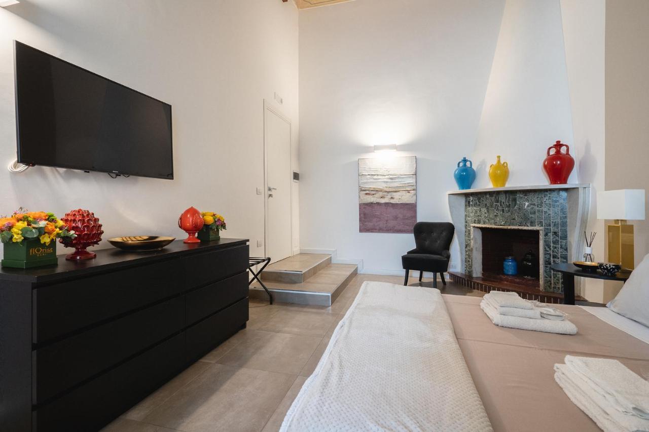 Large Double Room Chimney