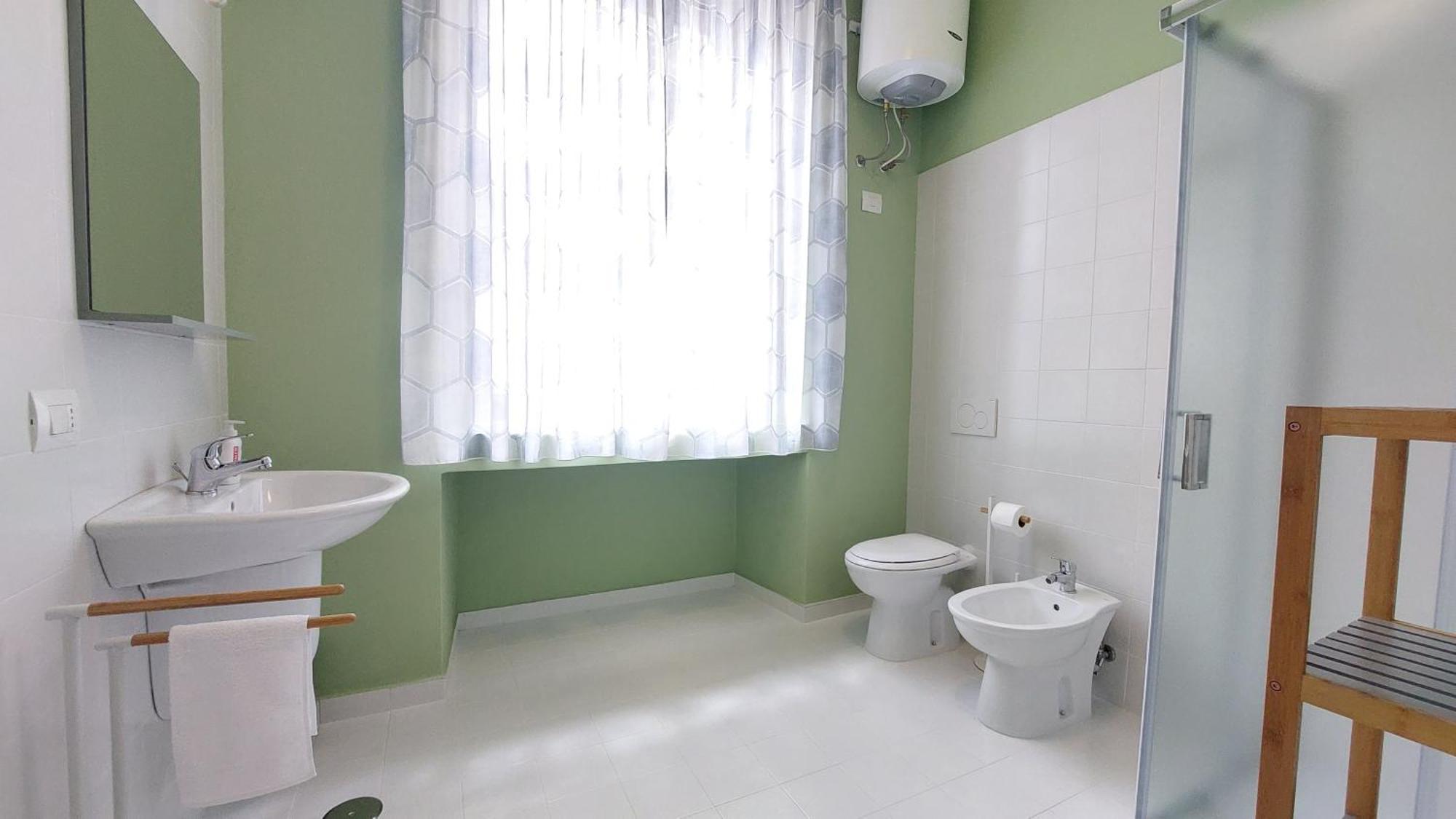 Triple Room Private Bathroom