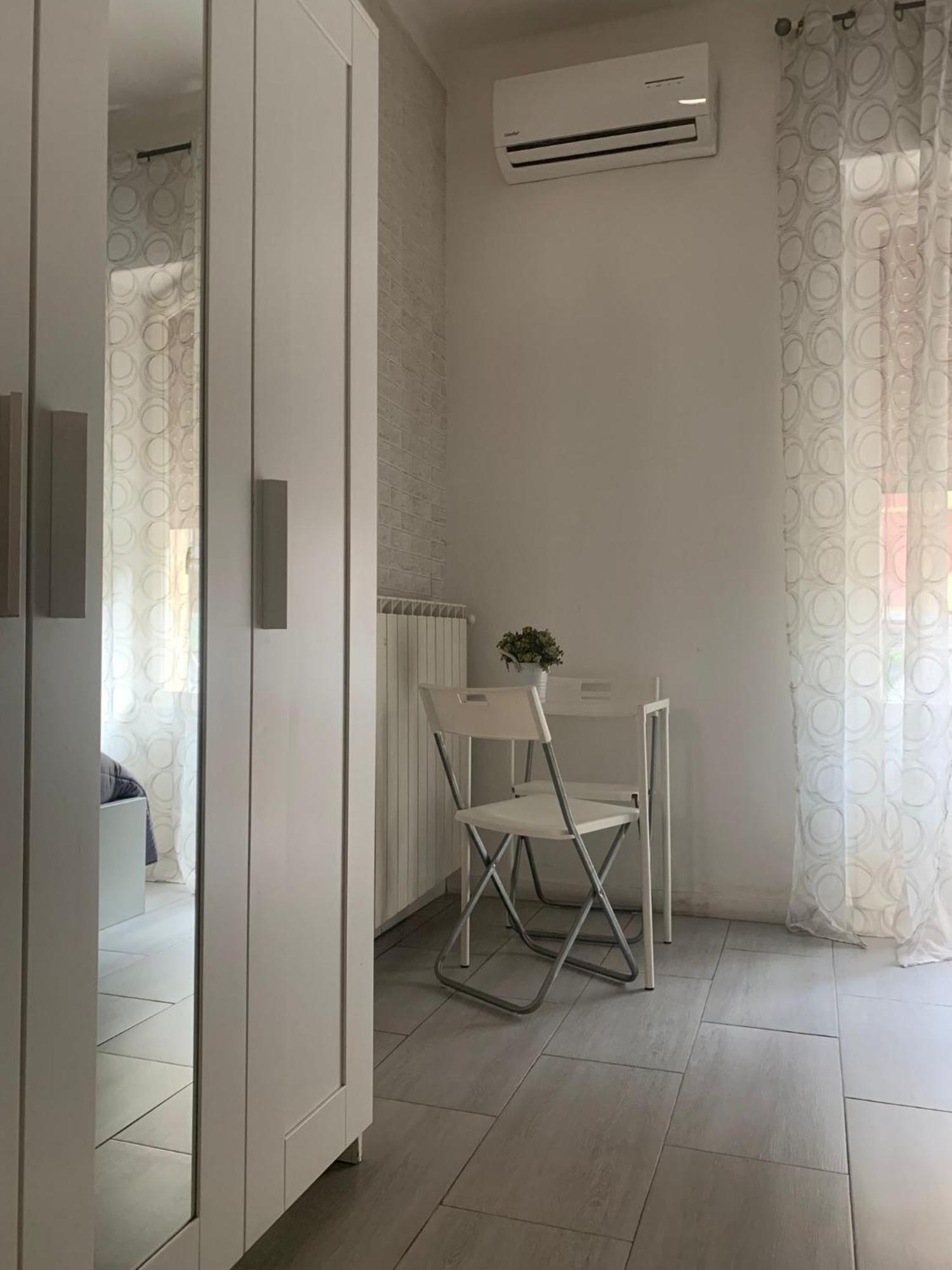 Double Room Private Bathroom