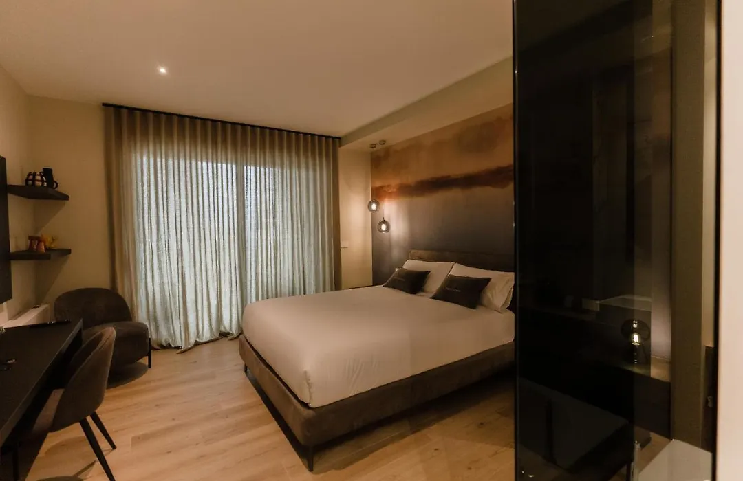 'Tabula Rasa Exclusive Rooms'-1