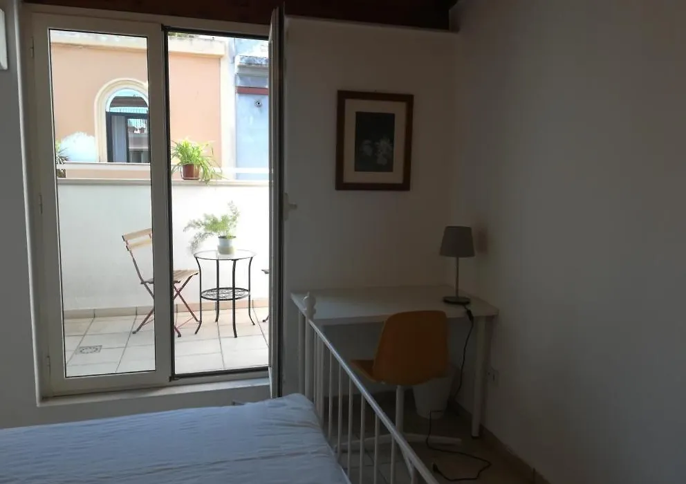 Benedetto Cairoli Guest House-1