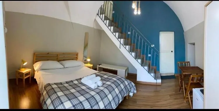Annette Rooms-1