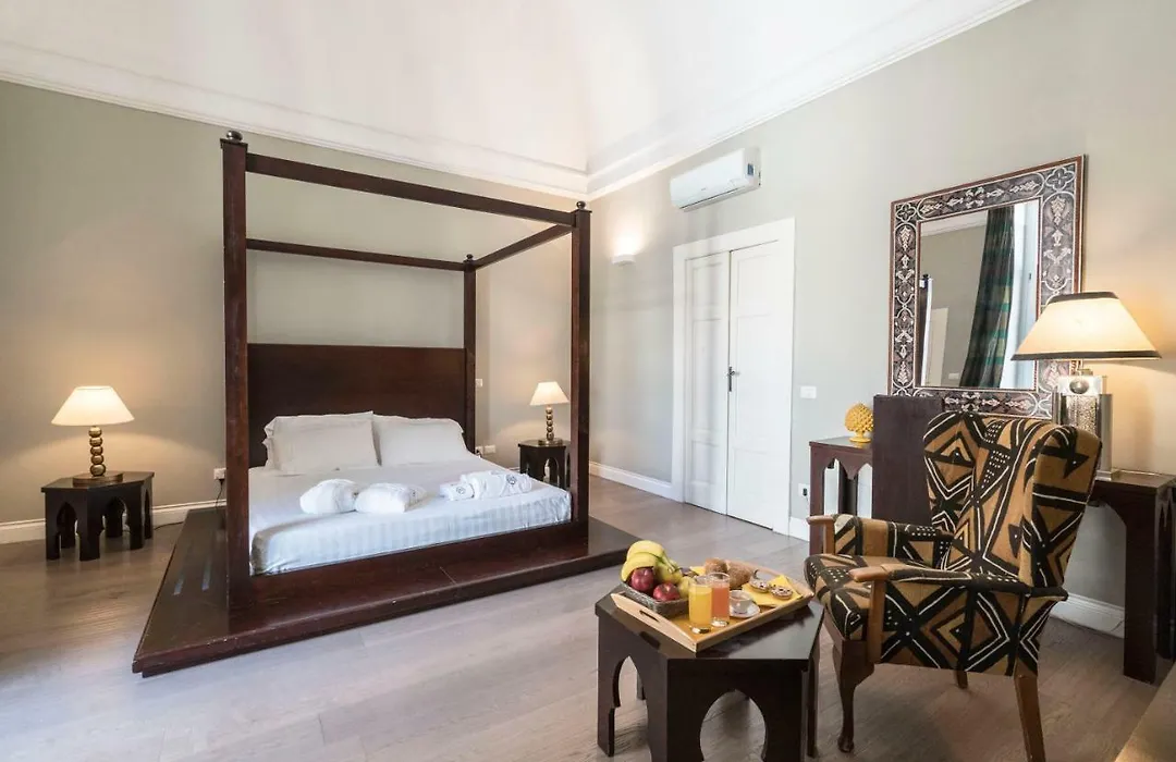 Vittorio'S Luxury Suites-1