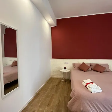 Aura B&B-3