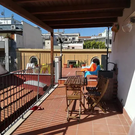 Benedetto Cairoli Guest House-3