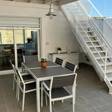 Suite Sui Tetti Apartment-2
