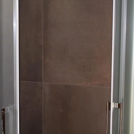 Bari Center Rooms-3