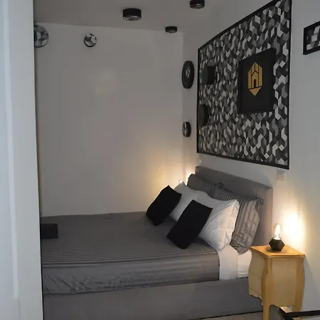 Geometric Art Home-3