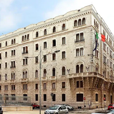 Primo Piano Guesthouse - Bari Policlinico-3