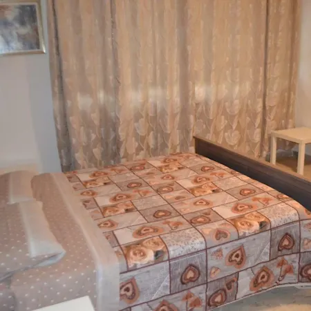 Bed And Breakfast Diana-2